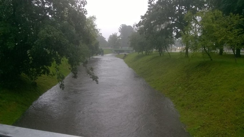 Ulewa zalewa Białystok