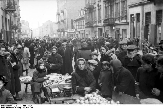 Przeludnienie dzielnicy zamkniętej (ul. Smocza, 1941)