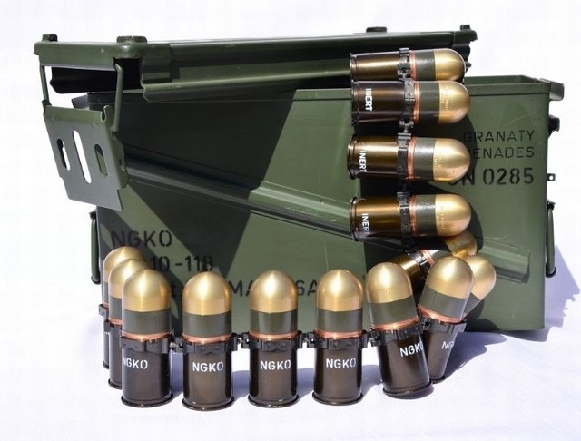 Podkarpackie firmy zarabiają na dostawach sprzętu dla wojskaamunicja do granatników z Nowej Deby.