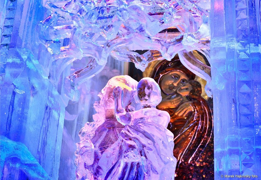 Tatry Słowackie. Na Hrebienku otwarto lodową kaplicę [ZDJĘCIA]