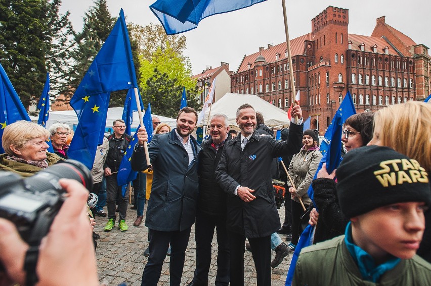 I Pomorska Parada EUroentuzjastów odbyła się w Gdańsku. Dziesiątki mieszkańców zamanifestowało poparcie dla Unii Europejskiej