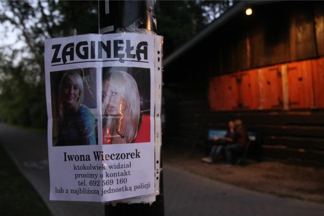 Plakat z informacją o zaginionej Iwonie Wieczorek, 2011 r.