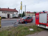 Wypadek podczas holowania. Zderzenie trzech samochodów osobowych na ul. Rokicińskiej w Andrespolu ZDJĘCIA