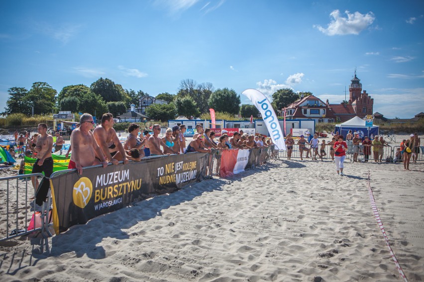 W sobotę 11 sierpnia na sektorze sportowym usteckiej plaży...