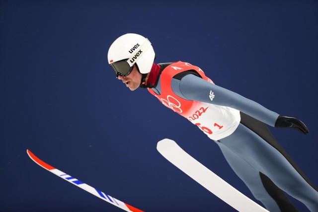 Najlepsi skoczkowie narciarscy mogą zarobić nawet 2 mln zł w trakcie jednego sezonu.