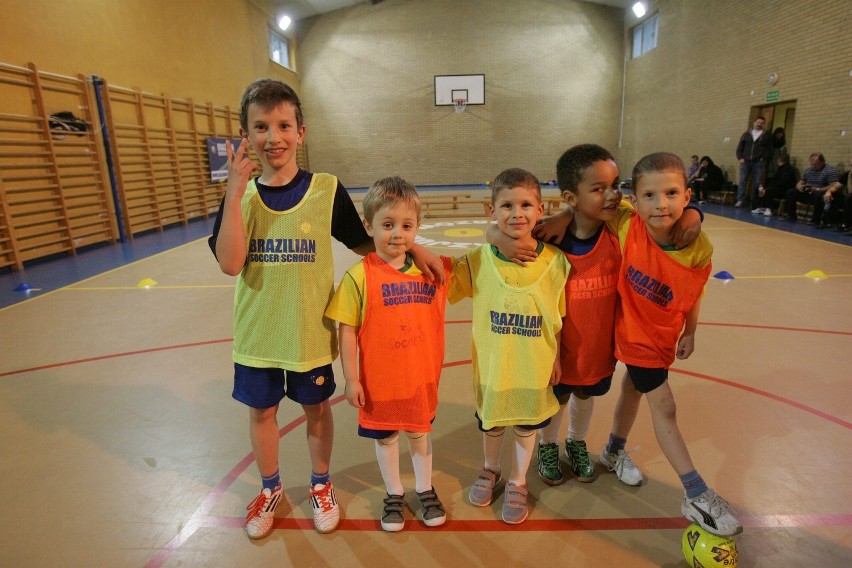 Futebol de salao, czyli brazylijska gra w piłkę nożną na...