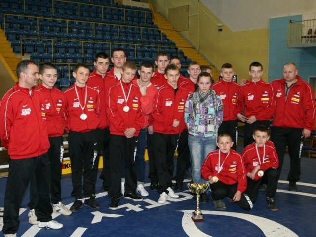 Pięściarze Rushh Kielce zajęli drugie miejsce w Pucharze Polski kadetów. 