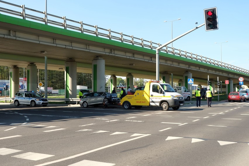 Wypadek na skrzyżowaniu ulic gen. Sosabowskiego i Kazimierza...