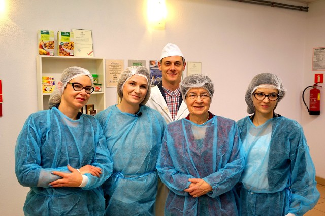Redaktor Katarzyna Kapusta odwiedziła rodzinną firmę Bartfan w Piekarach Śląskich, która zajmuje się produkcją między innymi czekolady dla diabetyków.