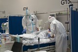 700 osób w ciężkim stanie leży w szpitalach. Do leczenia chorych z COVID-19 wraca szpital w Kędzierzynie-Koźlu