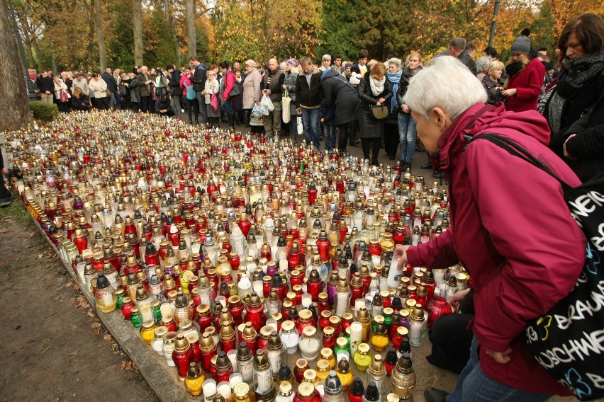 Święto Zmarłych Cmentarz Osobowicki