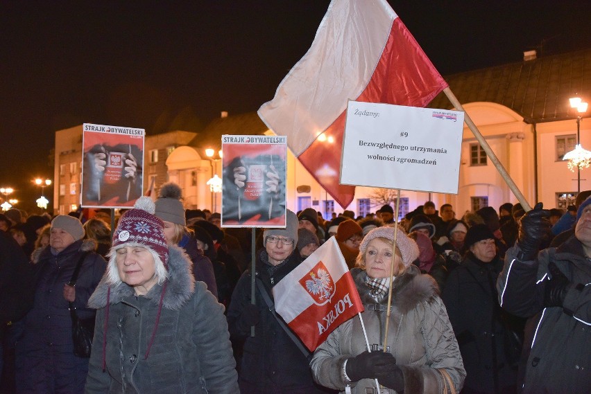 Manifestacja w Białymstoku Strajk Obywatelski - Stop...