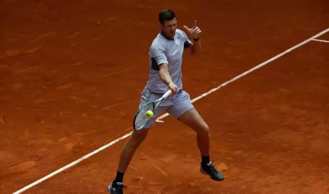 Fot. Huber Hurkacz podczas turnieju Mutua Madrid Open.
