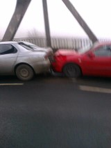 Uwaga kierowcy! Wypadek na moście nad Wisłą w Grudziądzu. Objazd autostradą!