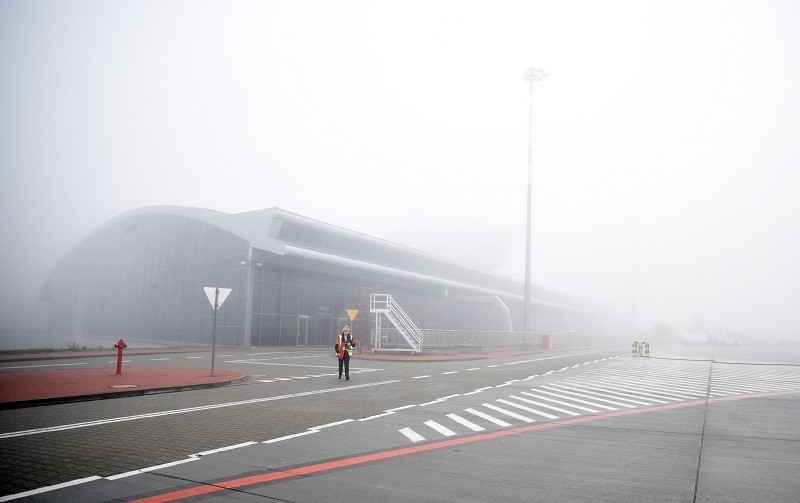 Mgła sparaliżowała lotnisko