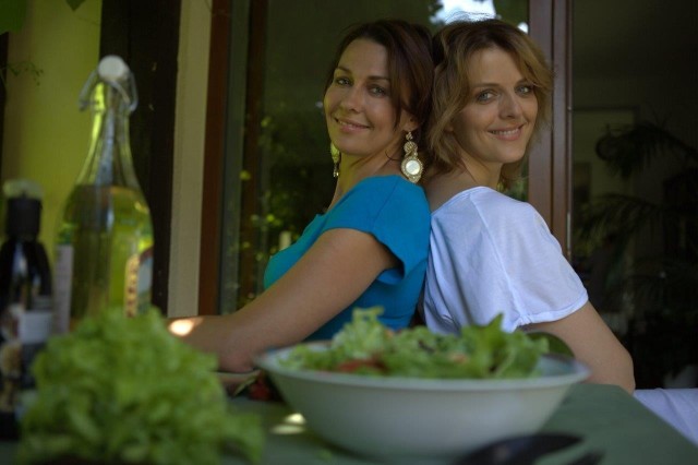 Anna Popek i jej siostra Magda Krupa prowadzą w soboty kącik kulinarny w programie pt. Pytanie na śniadanie w TVP2