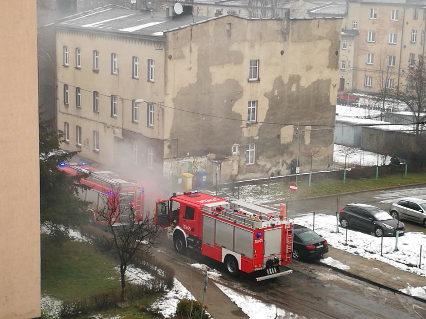 Pożar samochodu w Katowicach. Chwile grozy na ulicy Paderewskiego