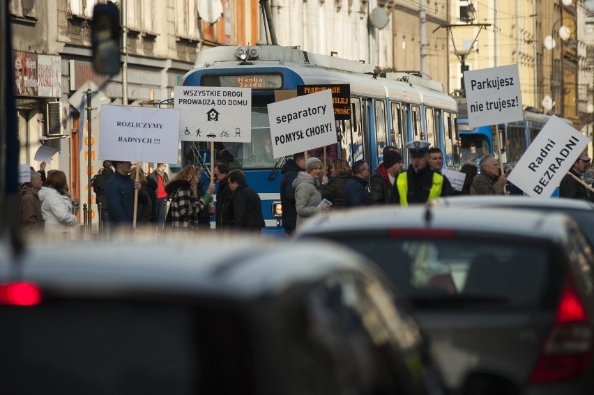 Protest mieszkańców na ul. Kalwaryjskiej