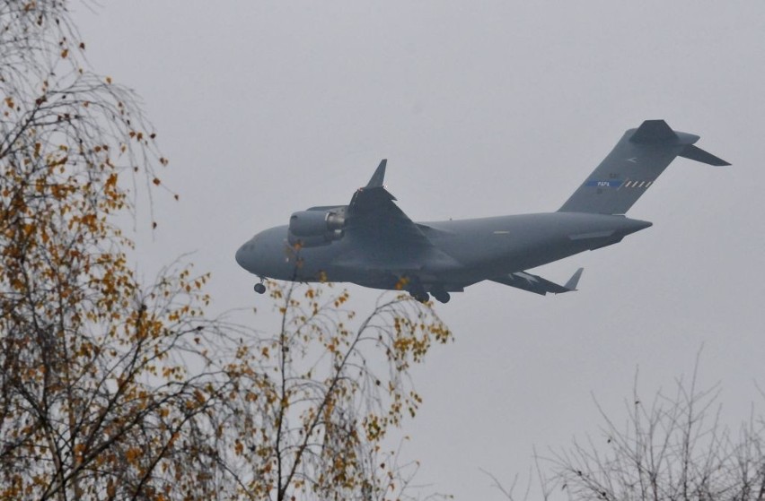 W Bydgoszczy wylądował transportowy Boeing C-17 Globemaster...