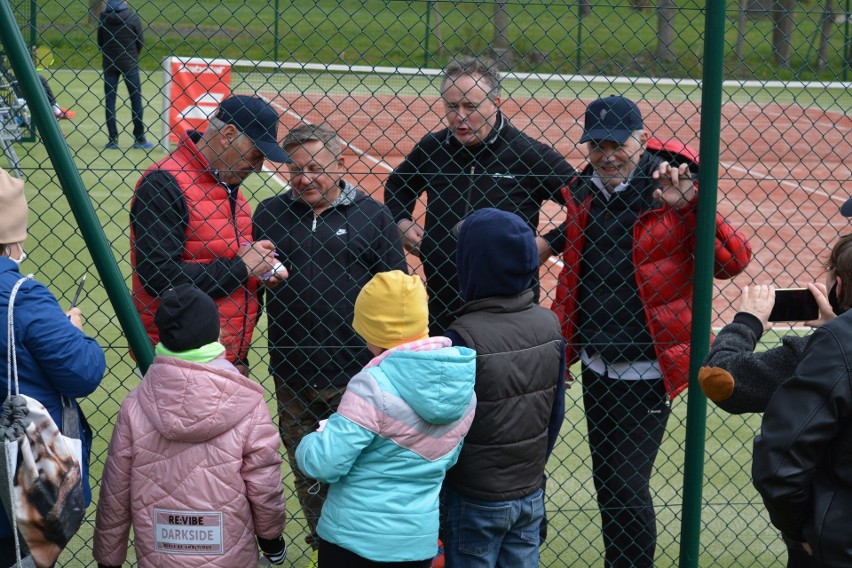 W Pałacu Komierowo gwiazdy Aktorskiego Klubu Tenisowego...