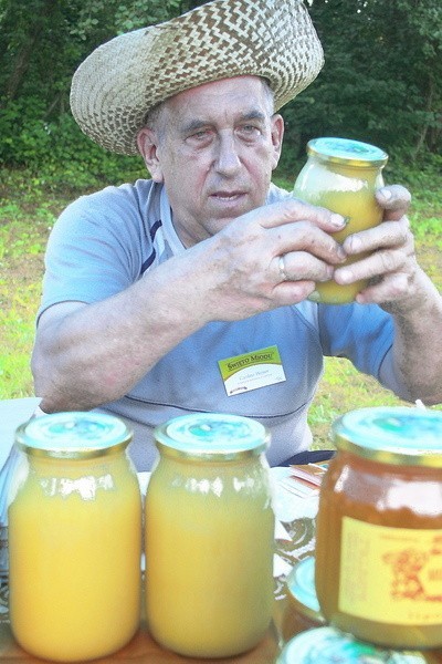 Czesław Wejner jest pomysłodawcą akcji, mającej ocalić nasze pszczoły
