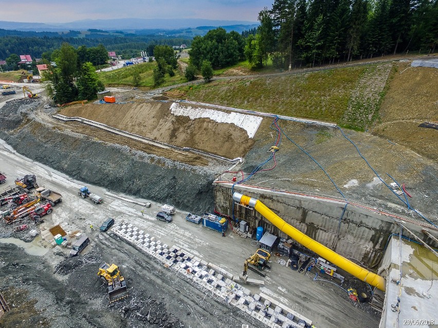 Jechaliście ostatnio w Tatry? Zakopianka to wielki plac budowy! [ZDJĘCIA LOTNICZE]