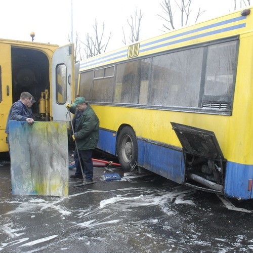 Spalony autobus. Było groźnie.