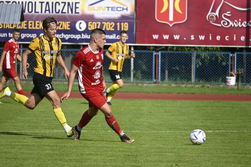 Mecz na szczycie 4. ligi Wda Świecie - Sparta Brodnica. Zobacz zdjęcia i wideo