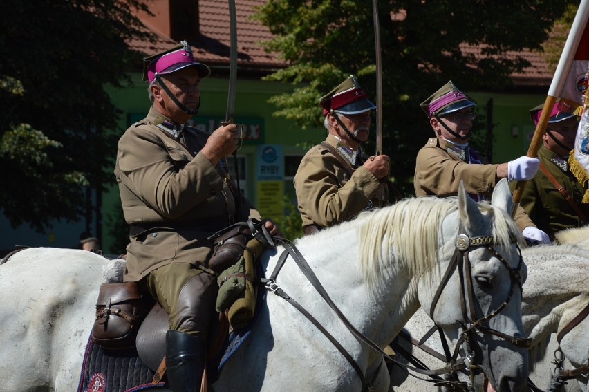 Kadrówka w Miechowie. Medale dla tych, którzy nie bali się pomagać [ZDJĘCIA, WIDEO]