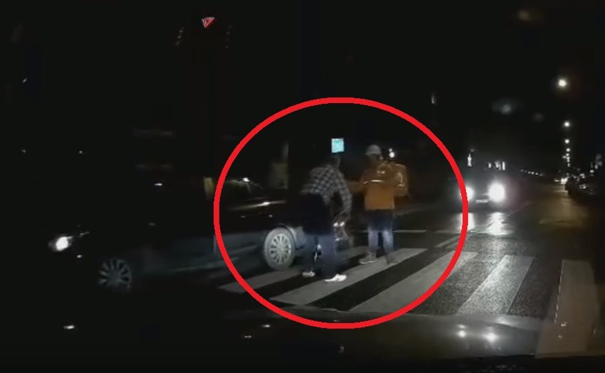 Kraków. Kierowca samochodu zaatakował rowerzystę [WIDEO]