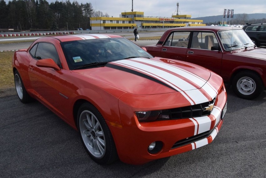 Chevrolet Corvette kolejne ciekawe auta na giełdzie w...