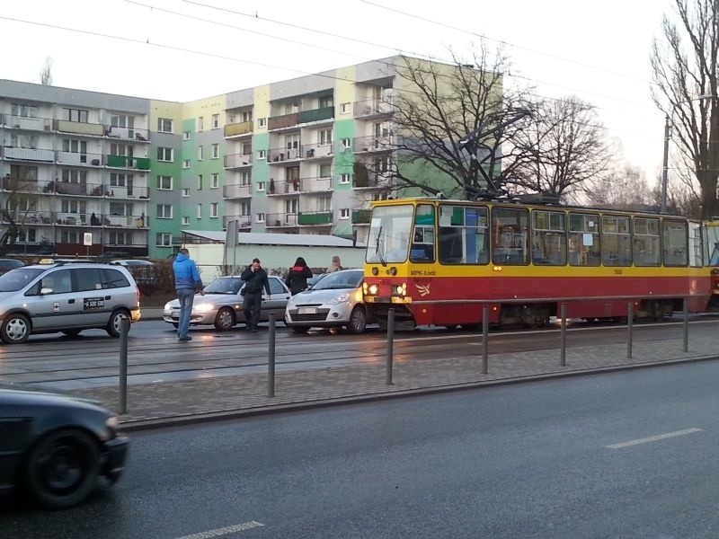 Do wypadku doszło na ul. Przybyszewskiego przed ul....