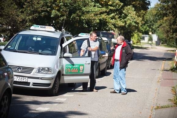 Taksówkarz, który został zaatakowany przez nożownika jeździł taksówką korporacji City Taxi.