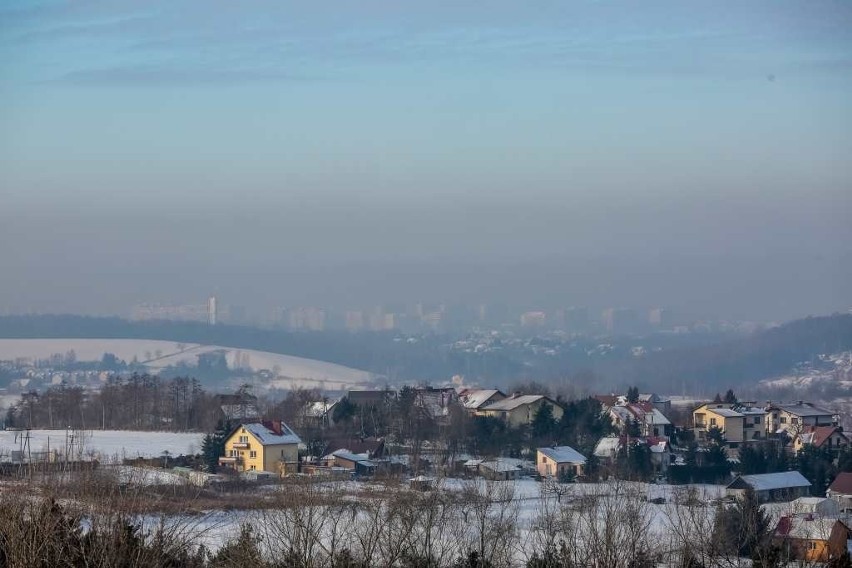 W niedzielę Kraków spowijała gruba warstwa smogu