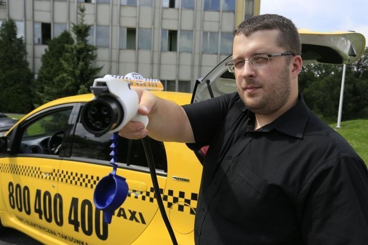 W Kielcach pojawiła taksówka napędzana silnikiem...