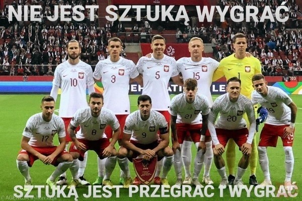 Polska przeszła do 1/8 finałów Mistrzostw Świata w Katarze, a internauci nie zawiedli. Przygotowali dawkę soczystych memów. Sprawdź