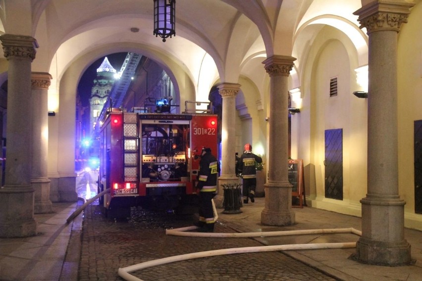 Pożar we wrocławskim Ratuszu. Paliło się na zapleczu sali sesyjnej