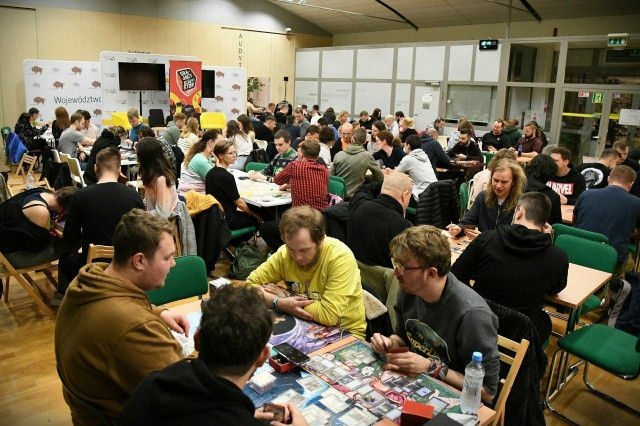 Planszówki Johnny'ego i Mateusza po raz kolejny przyciągną fanów gier. Dołączcie do nich i zobaczcie szczegóły