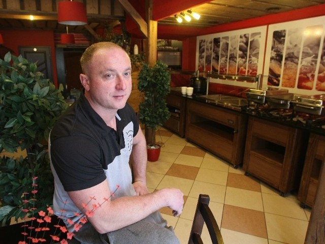 Artur Pietrzak, współwłaściciel restauracji Kalejdoskop Smaków zaprasza na polskie potrawy po ponownym otwarciu lokalu.