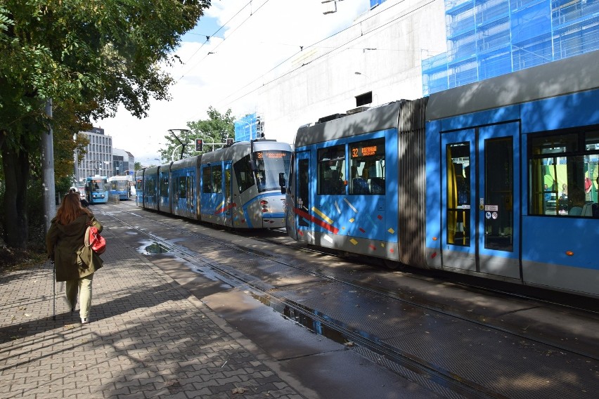 Wrocław: Tramwaj wykoleił się przy Dworcu Głównym