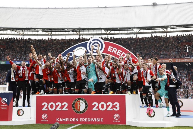 Szymański mistrzem Holandii. Feyenoord zdobył tytuł po sześciu latach