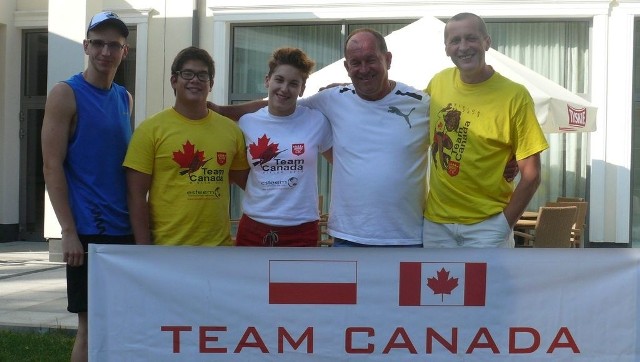 Oni będą walczyć o medale dla Kanady. Od lewej &#8211; Justyn Kiedrzyn, Smith Mackenzie, Ola Jóźwiak, Janusz Żelazny i Jerzy Dąbrowa.