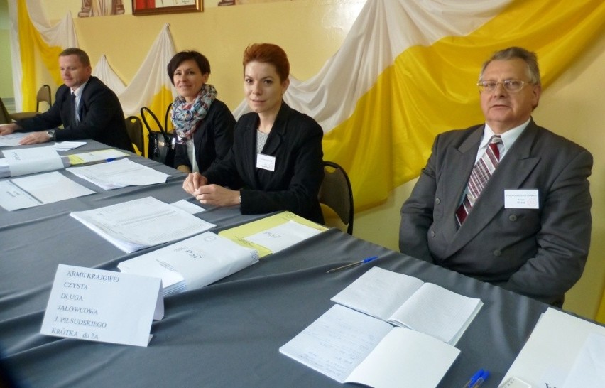 Wybory parlamentarne 2015 w powiecie staszowskim. Głosujemy w 69 komisjach 