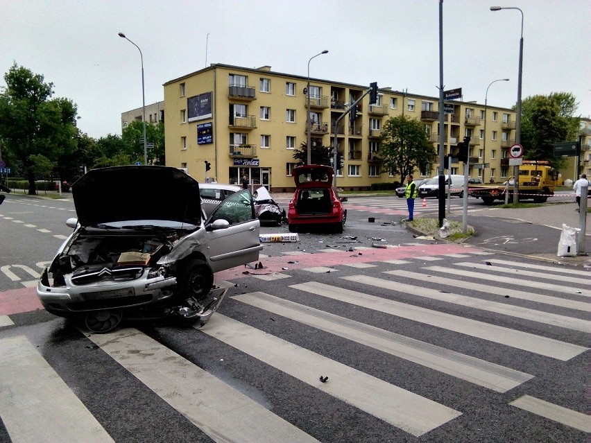 Wypadek na skrzyżowaniu Bukowskiej i Szpitalnej