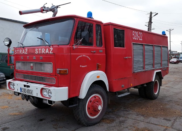Zabytkowy strażacki Star jest już w kolekcji POM PRL w Sępólnie