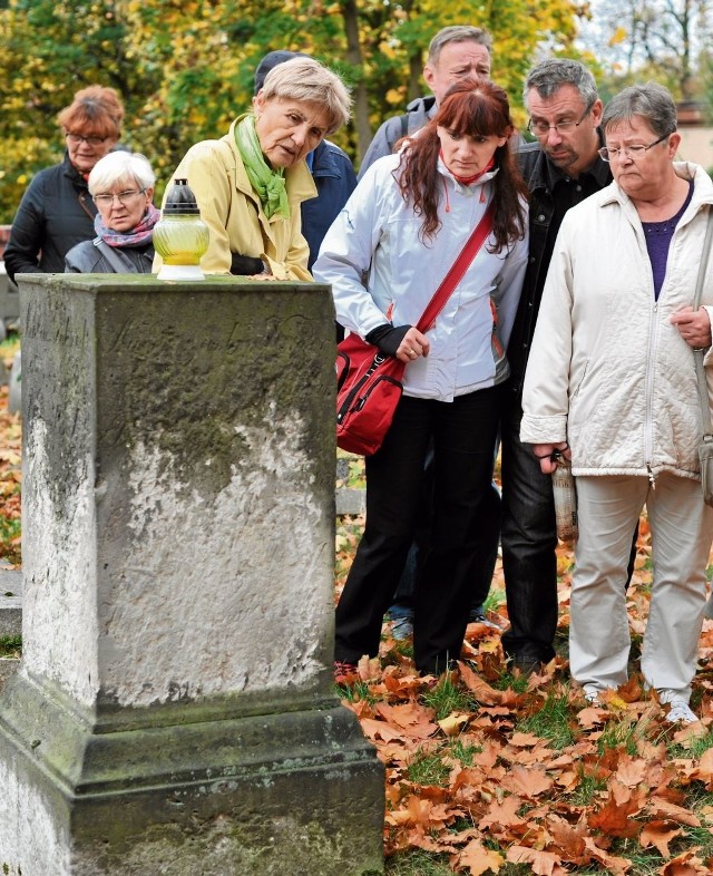 Obelisk z piaskowca, tzw. cenotaf z XIX w. będzie rekomendowany do remontu z datków z tegorocznej kwesty