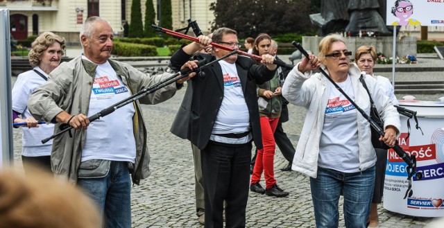 Dzień bez Samochodu Akcja Servier dla Serca na Starym RynkuDzień bez Samochodu Akcja Servier dla Serca na Starym Rynku