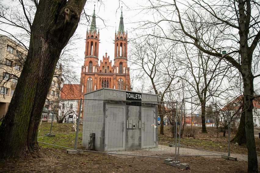 Miasto obiecało, że słynna toaleta publiczna w Parku Planty...