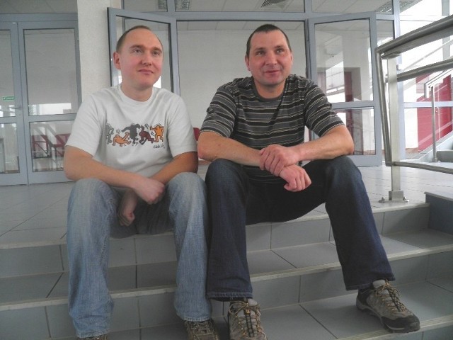 Adam Pieniący (z prawej) i Piotr Nikorowski mają już pomysł na własny biznes za Odrą, teraz szukają sposobu jak go rozkręcić (fot. Ewelina Ryś)