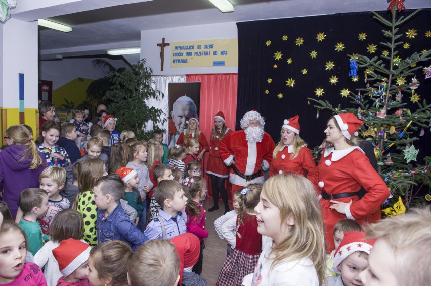 Mikołaj przyszedł u dzieci z Kobylan, Kobylanek, Kochowa, Jagnina i Strzyżowic [ZDJĘCIA]